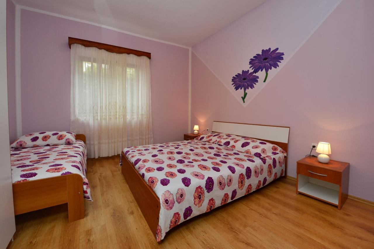 Apartments Ella 포레치 외부 사진