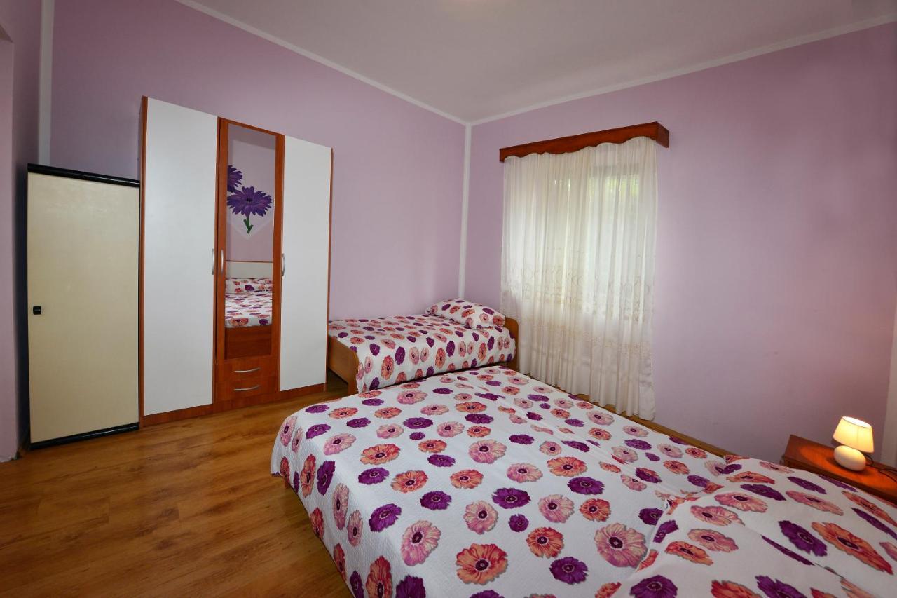 Apartments Ella 포레치 외부 사진